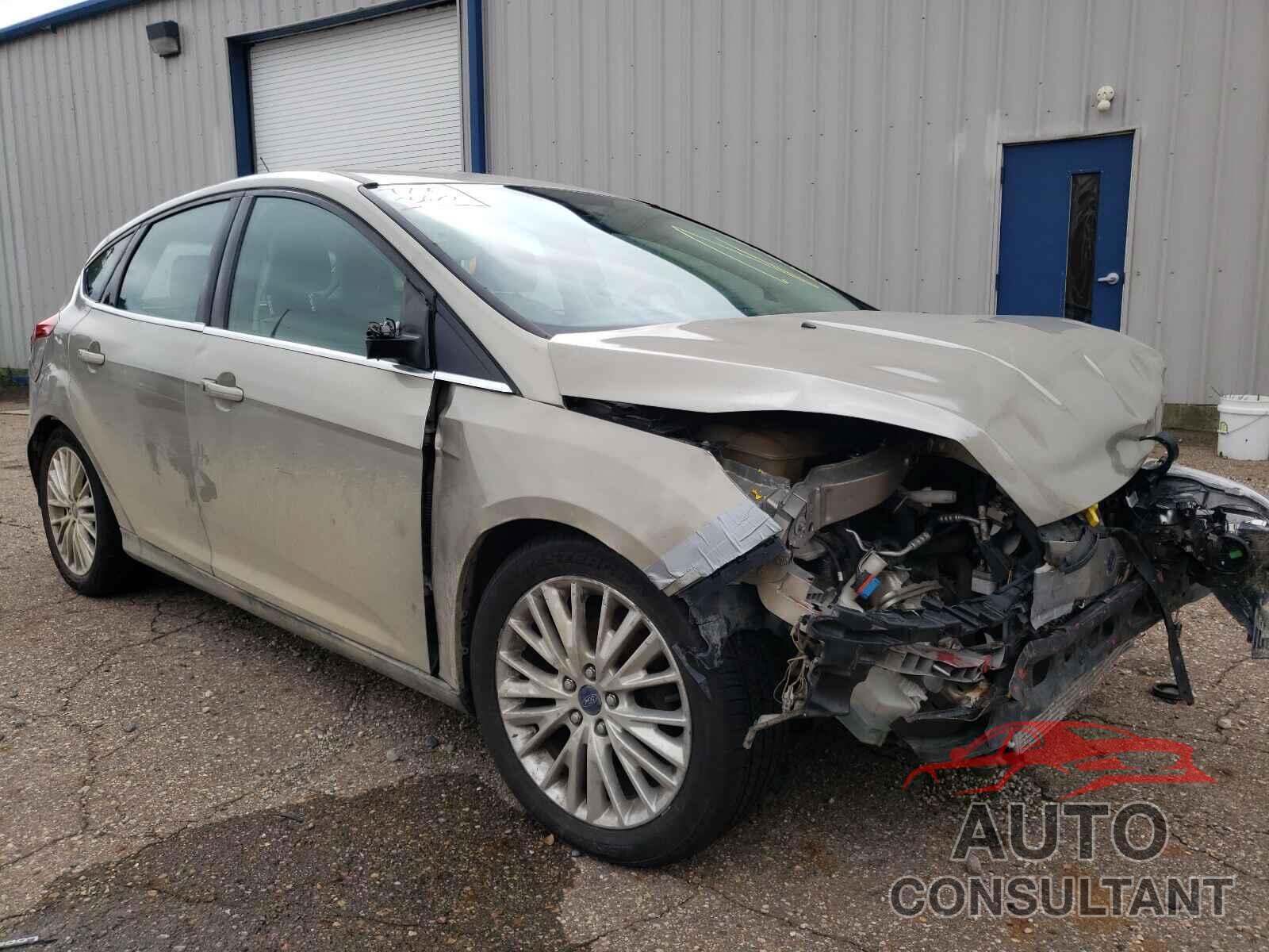 FORD FOCUS 2016 - 1FADP3N22GL302445