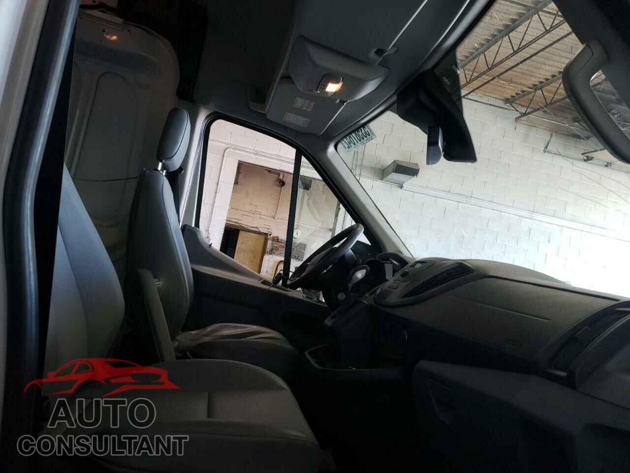 FORD TRANSIT 2016 - 1FTYR2CM1GKB43637