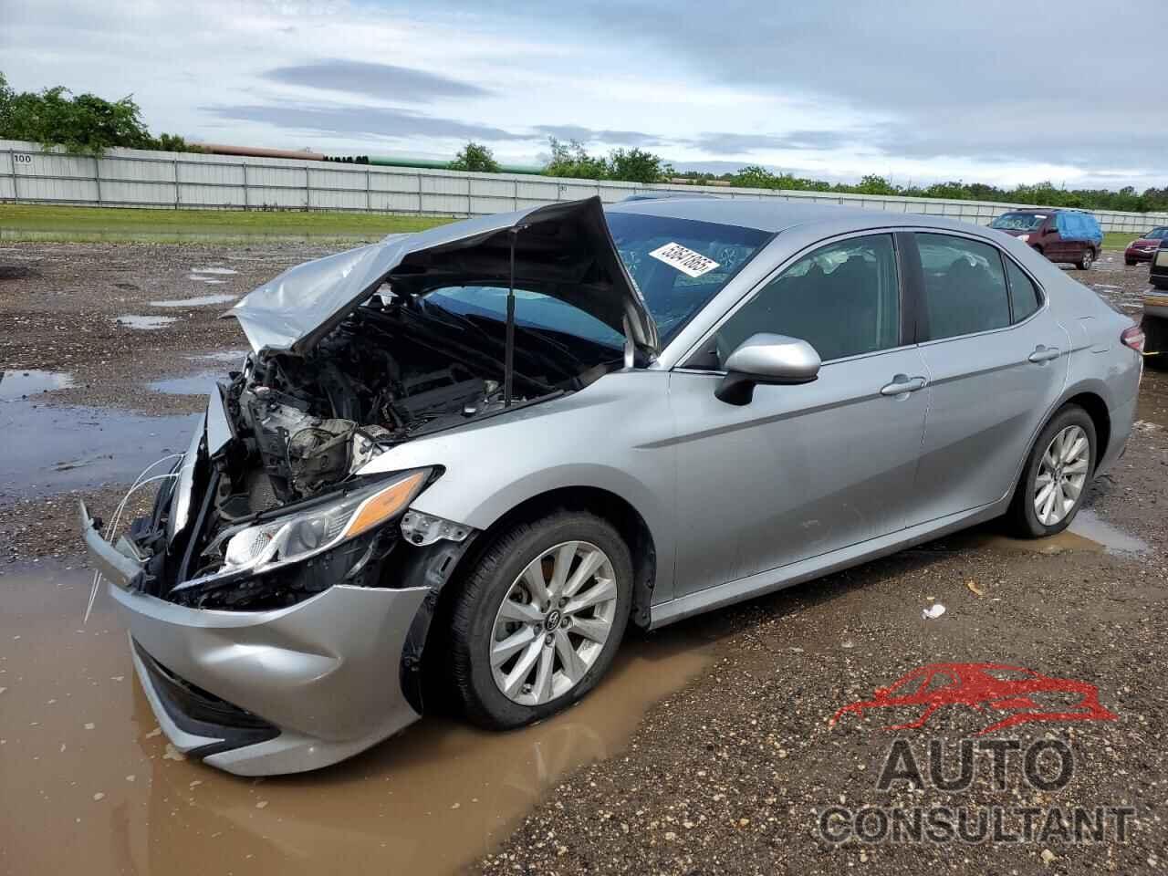 TOYOTA CAMRY 2018 - 4T1B11HK6JU643248