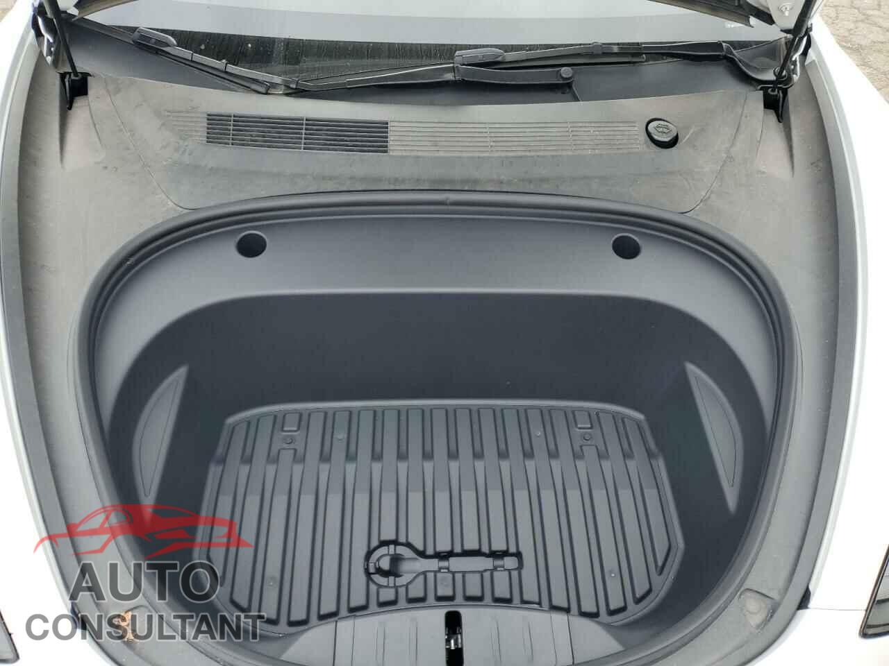 TESLA MODEL 3 2023 - 5YJ3E1EA9PF646932