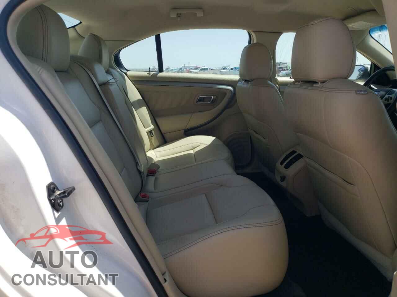 FORD TAURUS 2014 - 1FAHP2E85EG185188