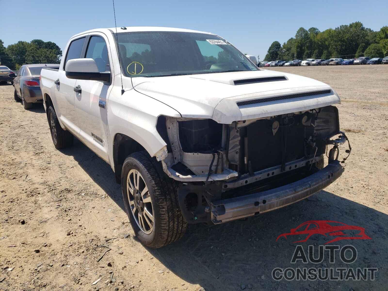 TOYOTA TUNDRA 2019 - 5TFDW5F15KX822493