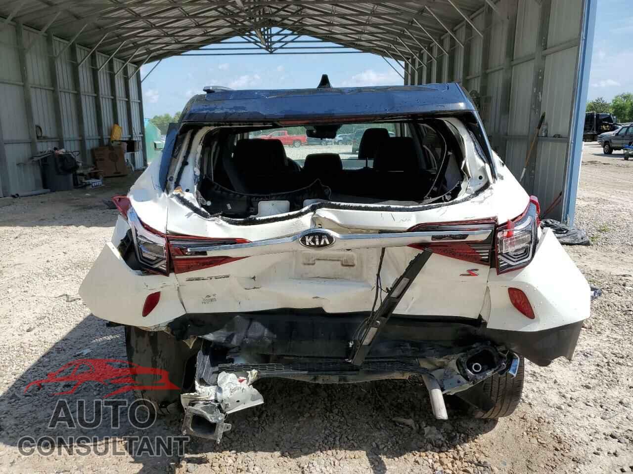 KIA SELTOS 2021 - KNDEU2AA1M7129987