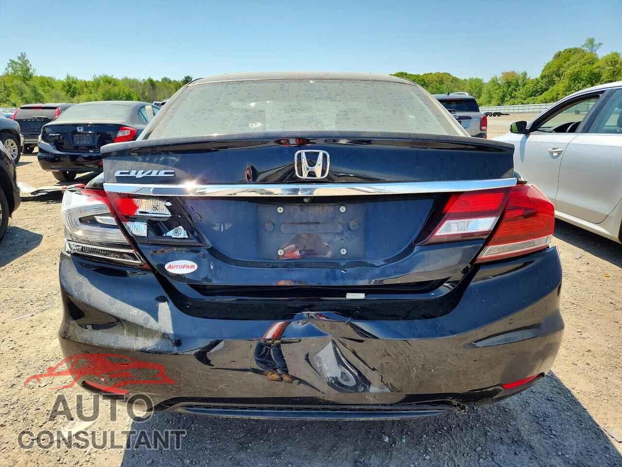 HONDA CIVIC 2013 - 2HGFB2F58DH572133