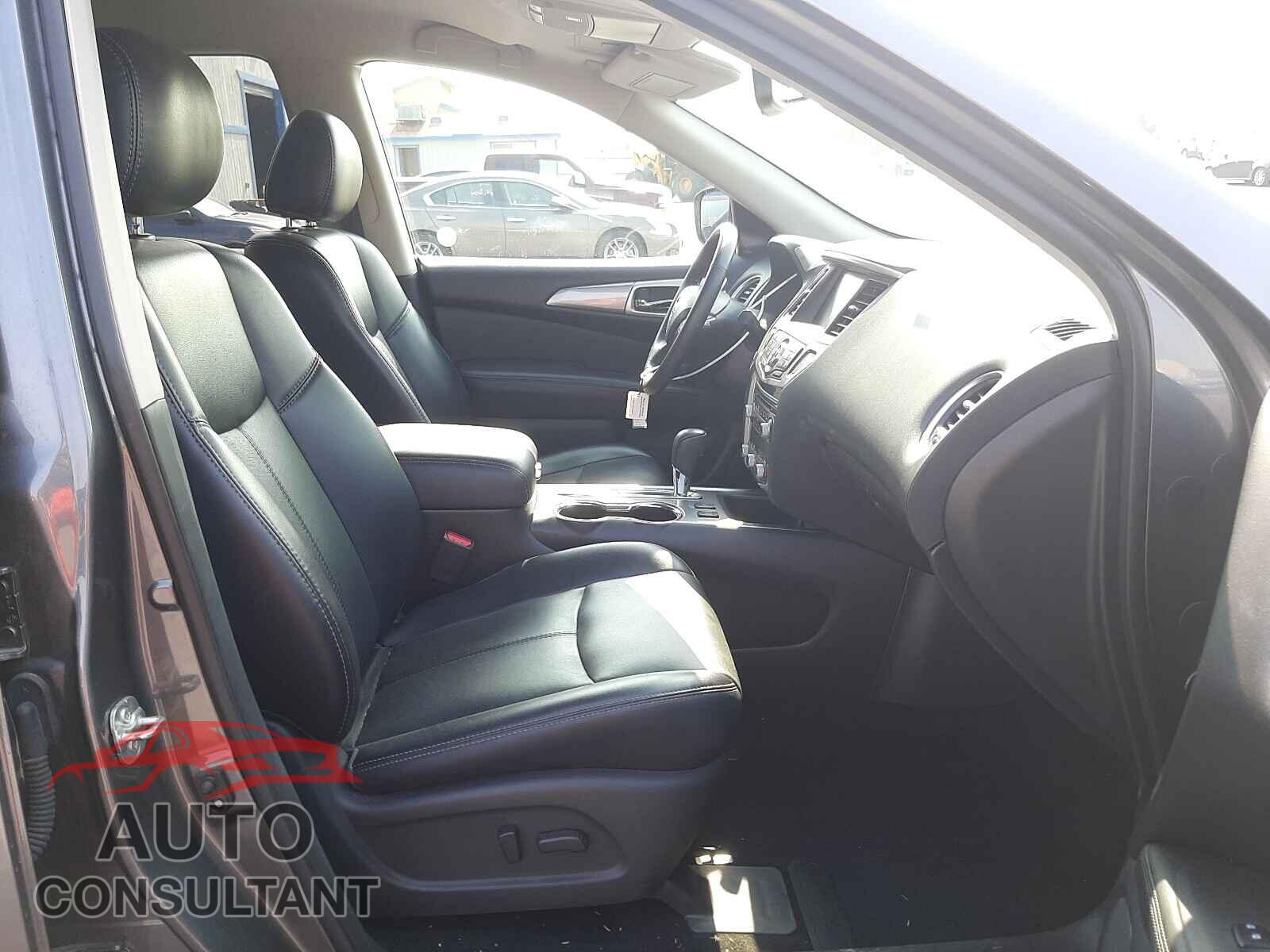 NISSAN PATHFINDER 2020 - 5N1DR2CN9LC596833