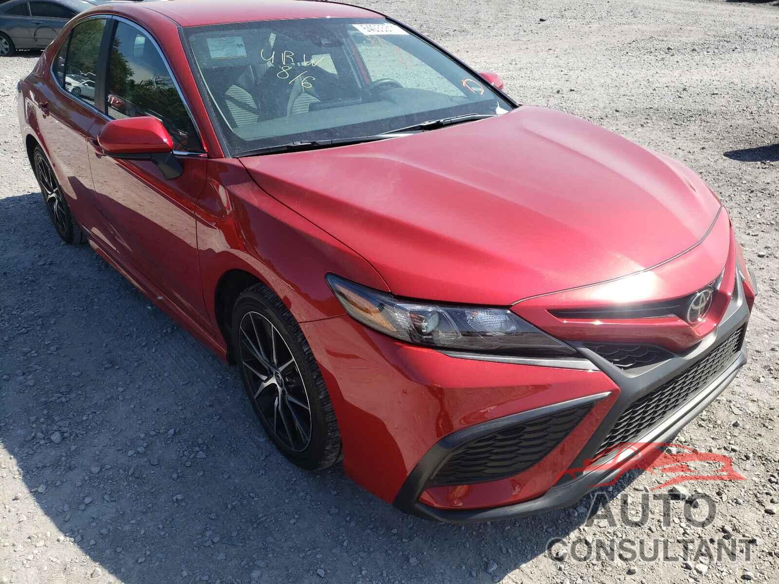 TOYOTA CAMRY 2021 - 4T1G11AK9MU438057