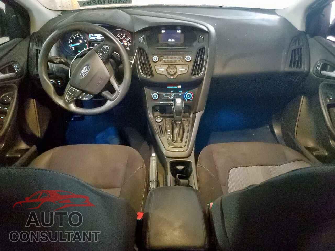 FORD FOCUS 2015 - 1FADP3F25FL205902