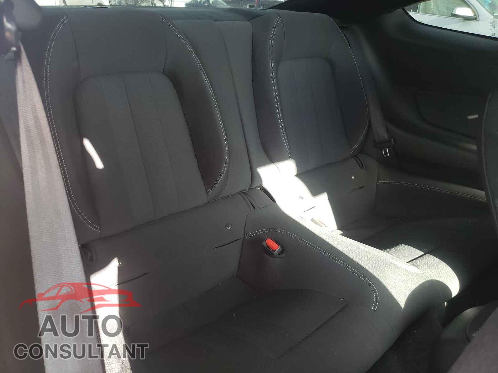 FORD MUSTANG 2021 - 1FA6P8TH8M5110802