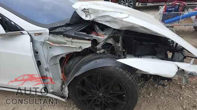 TESLA MODEL S 2017 - 5YJSA1E25HF181311