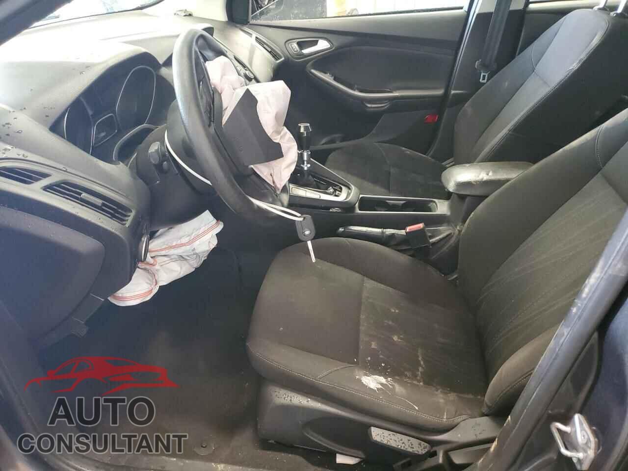 FORD FOCUS 2015 - 1FADP3FE6FL259042