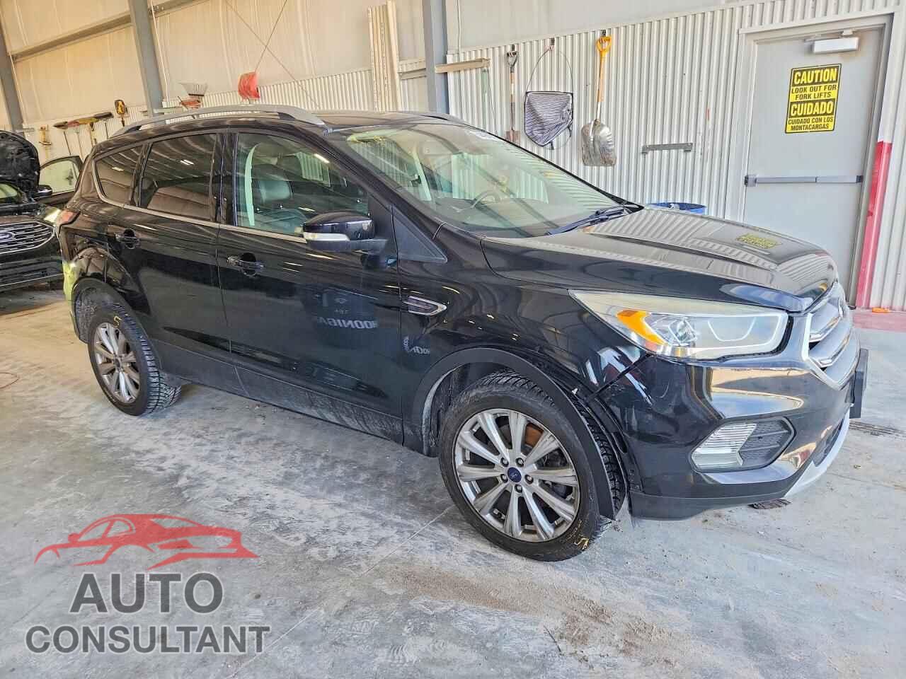 FORD ESCAPE 2017 - 1FMCU9JD4HUD02401