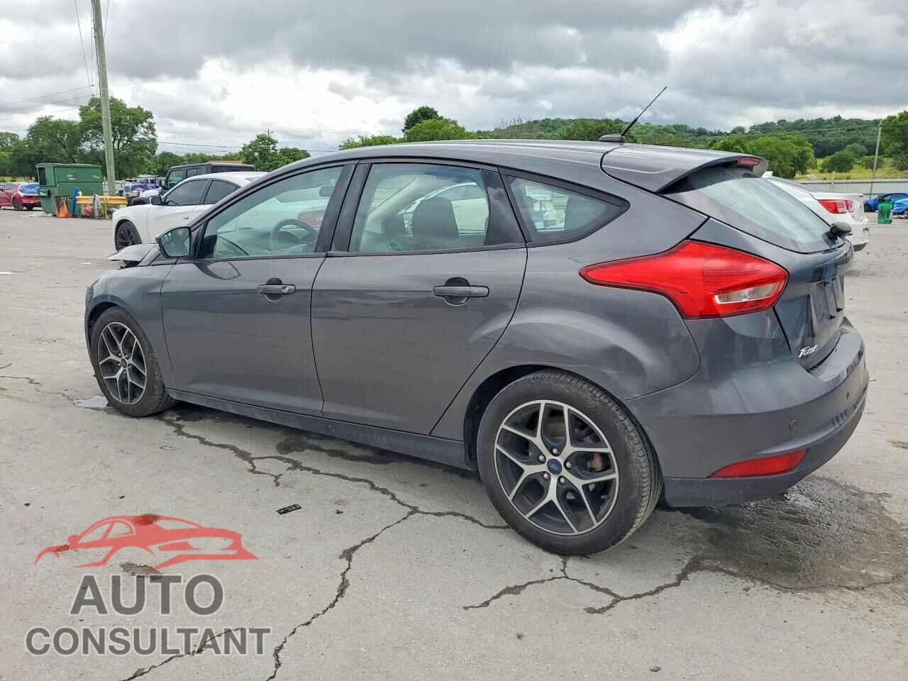FORD FOCUS 2017 - 1FADP3M2XHL347751