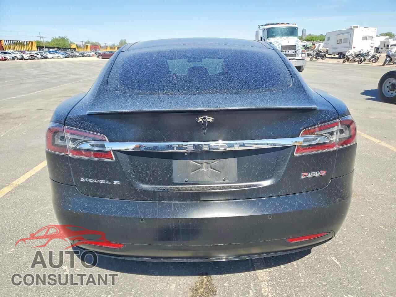 TESLA MODEL S 2018 - 5YJSA1E42JF296598