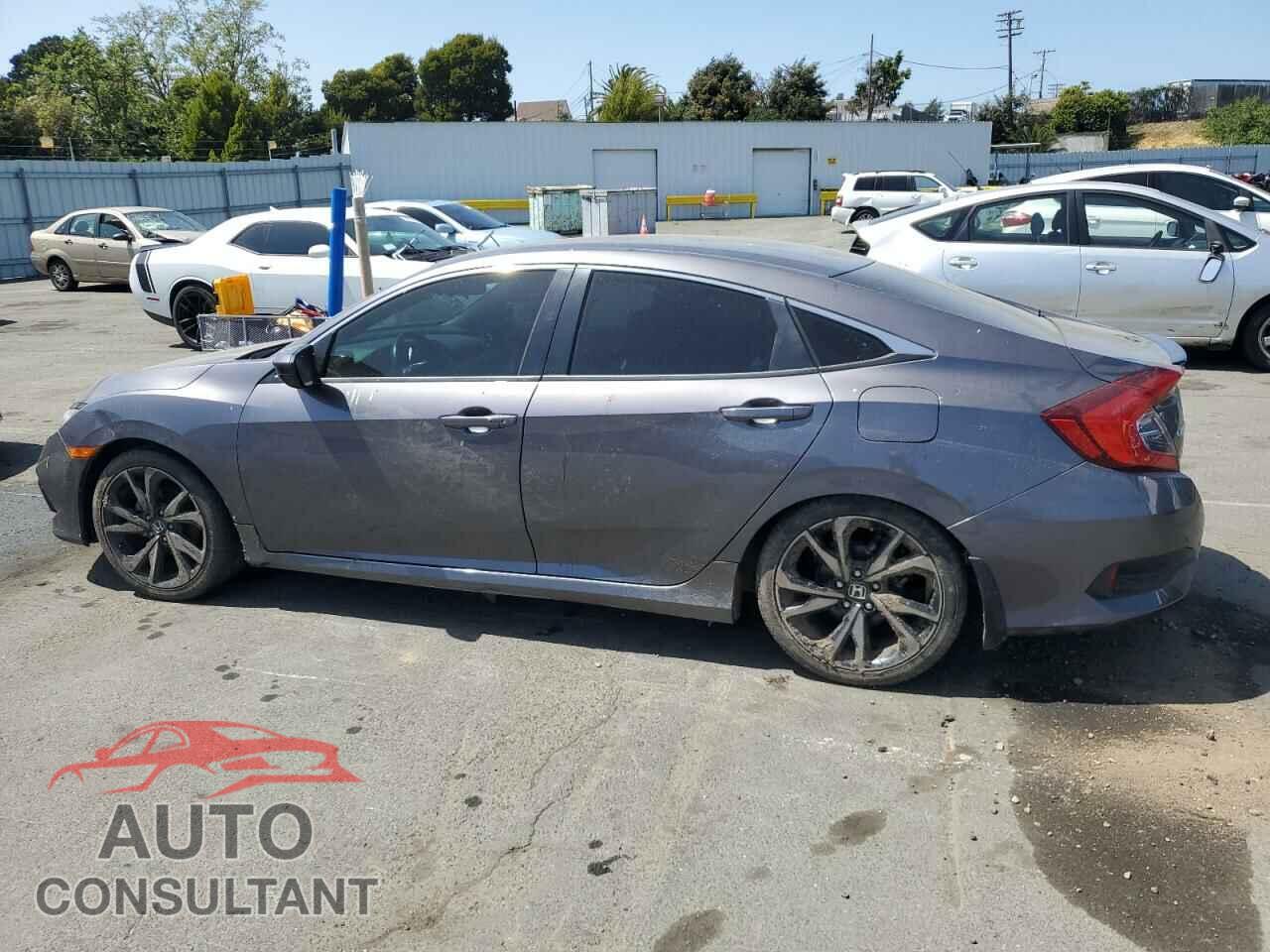 HONDA CIVIC 2019 - 2HGFC2F84KH543295