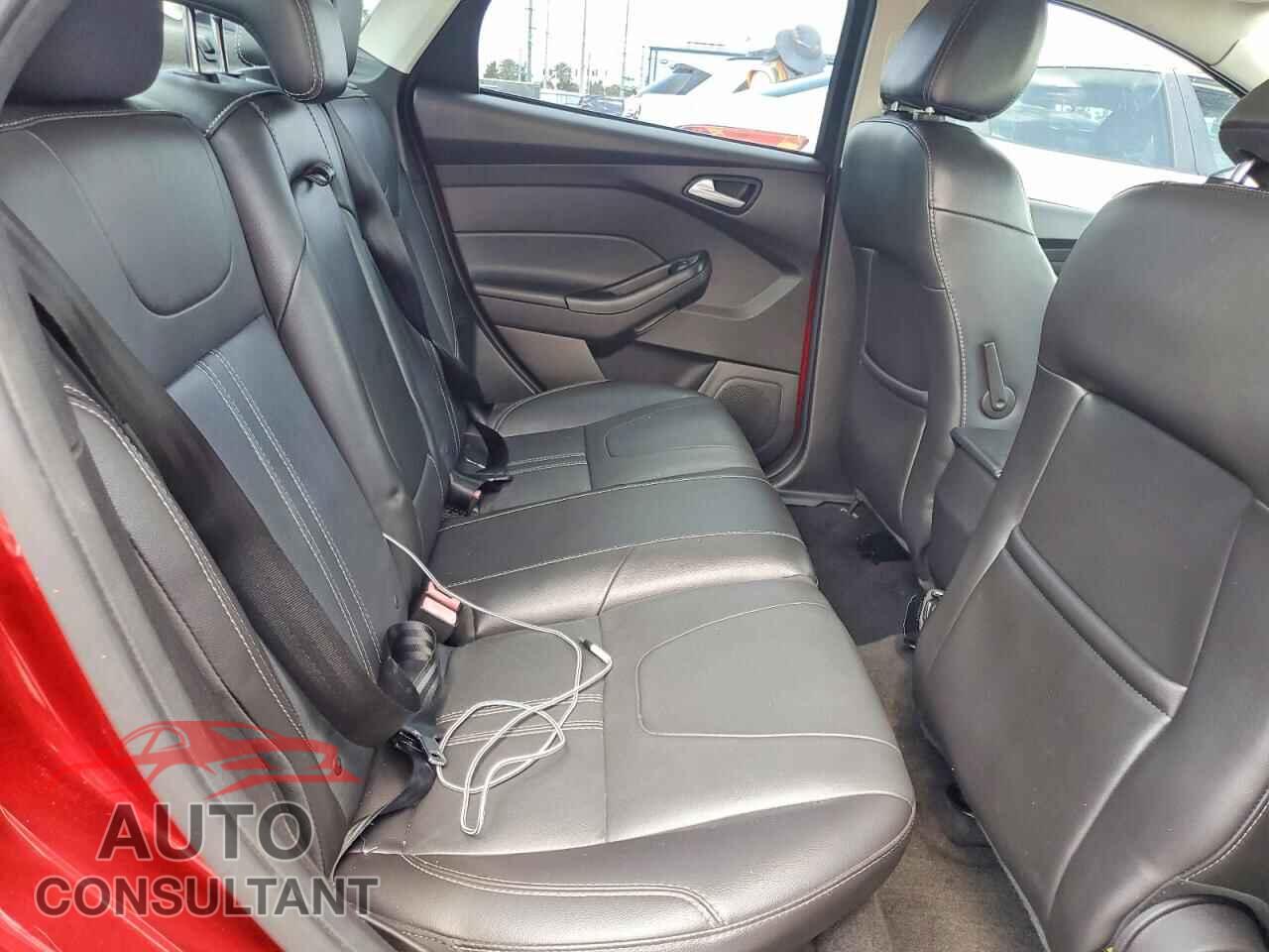FORD FOCUS 2014 - 1FADP3F21EL203997