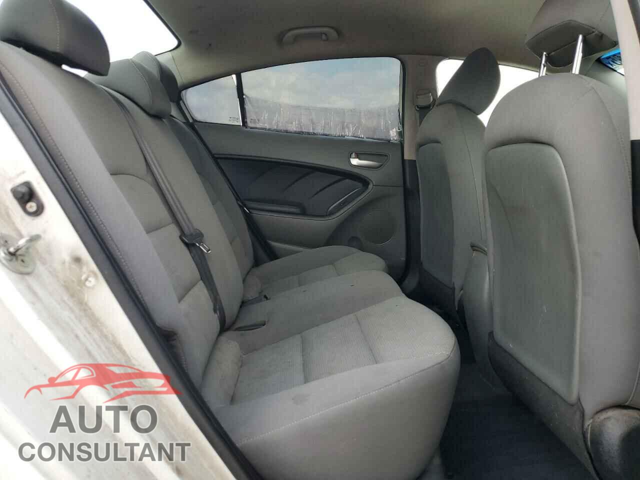 KIA FORTE 2017 - 3KPFK4A70HE044932