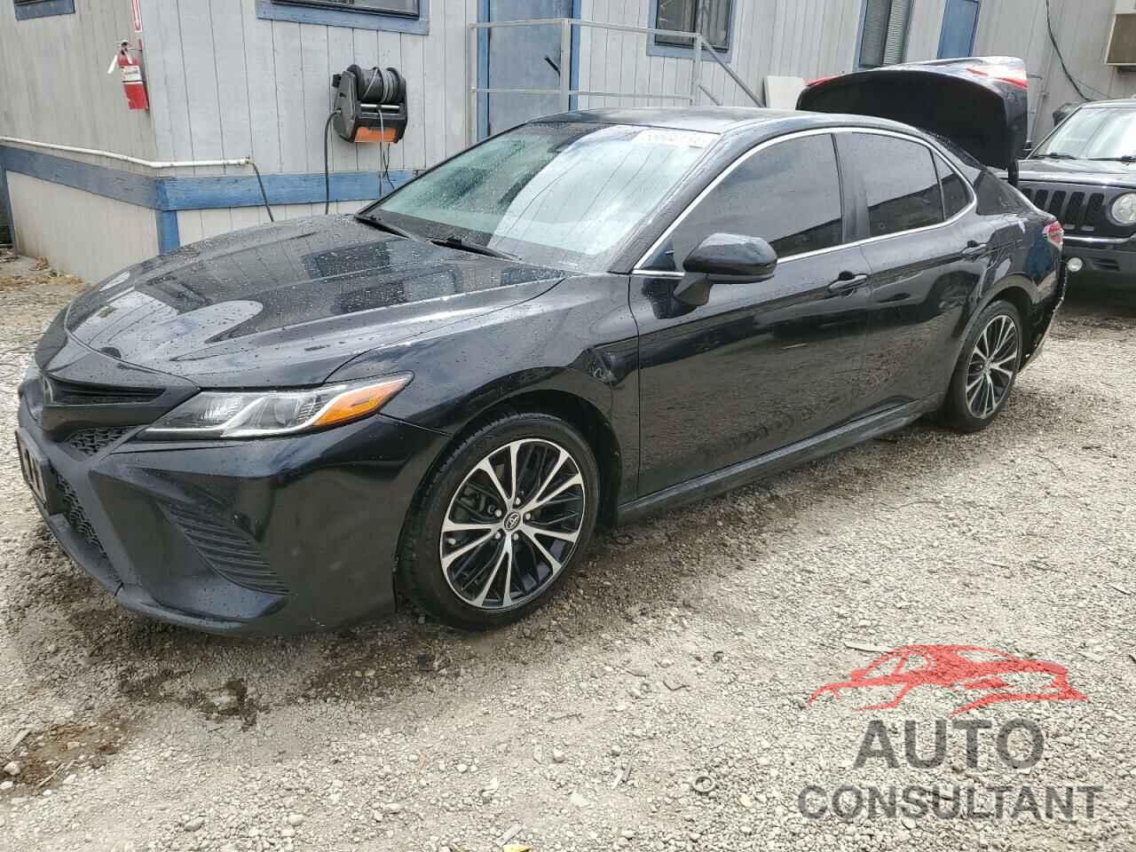 TOYOTA CAMRY 2018 - JTNB11HK0J3025526