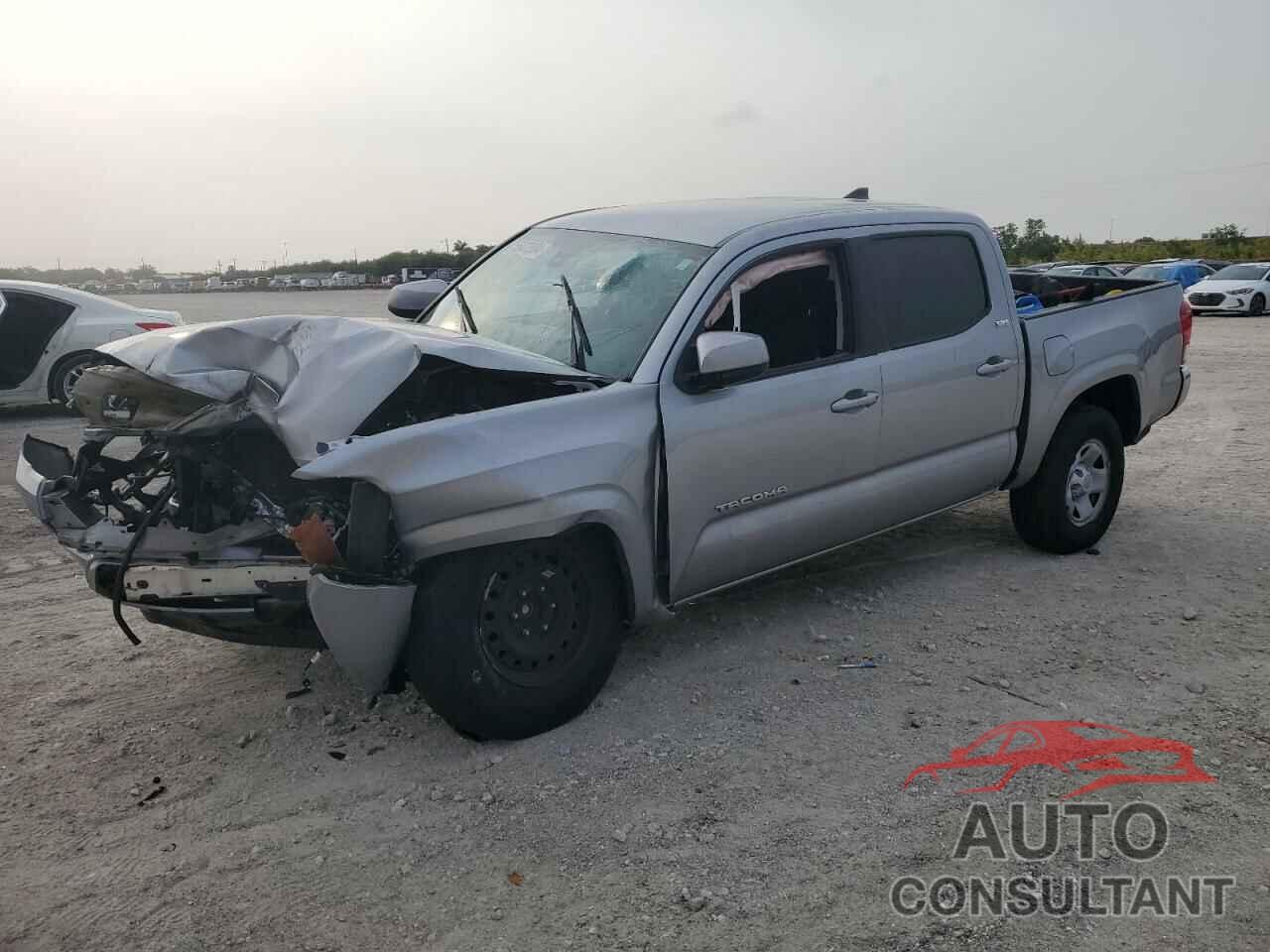 TOYOTA TACOMA 2019 - 5TFAX5GN5KX159265