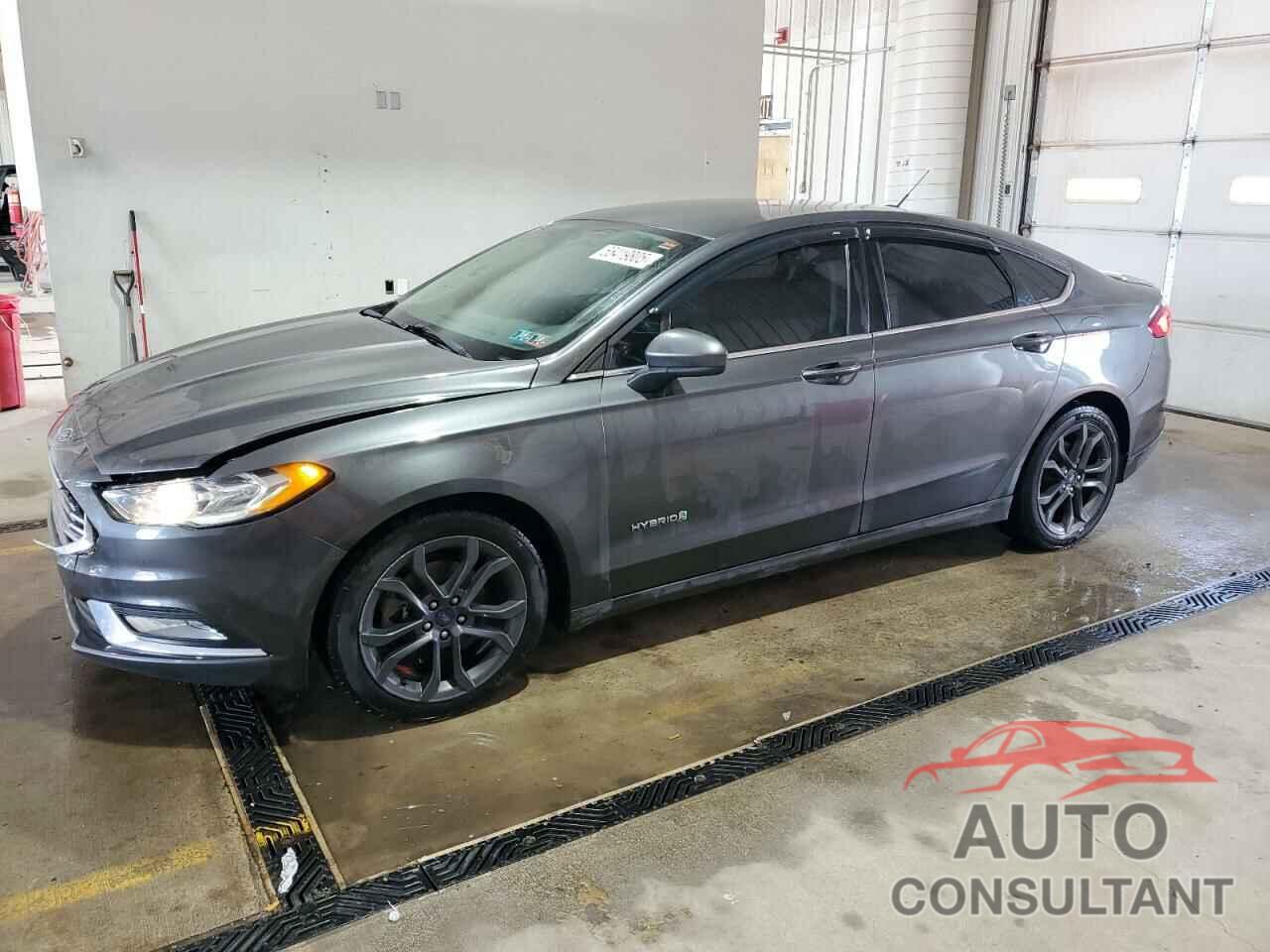 FORD FUSION 2018 - 3FA6P0LU7JR155687