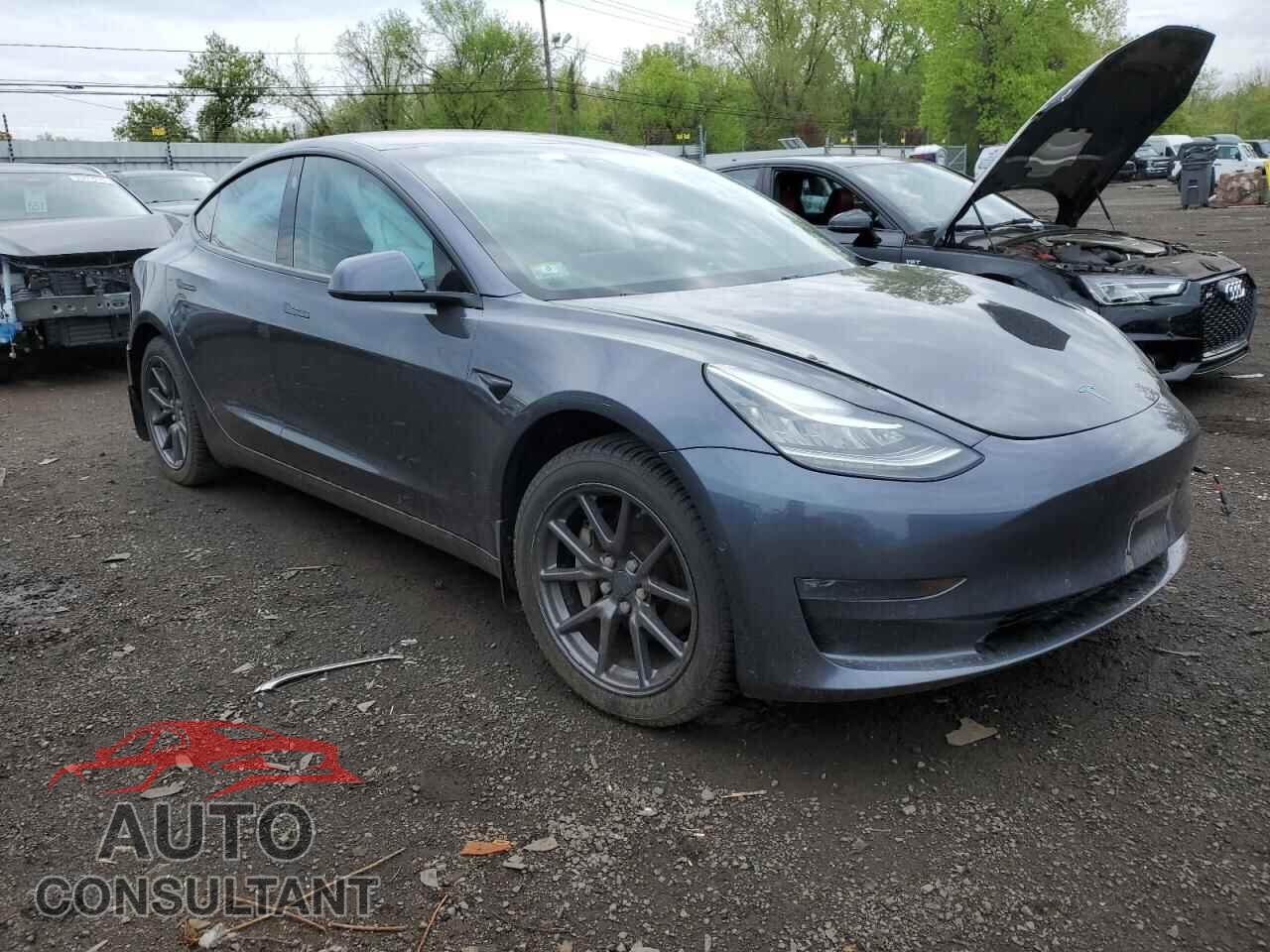 TESLA MODEL 3 2018 - 5YJ3E1EA0JF037199
