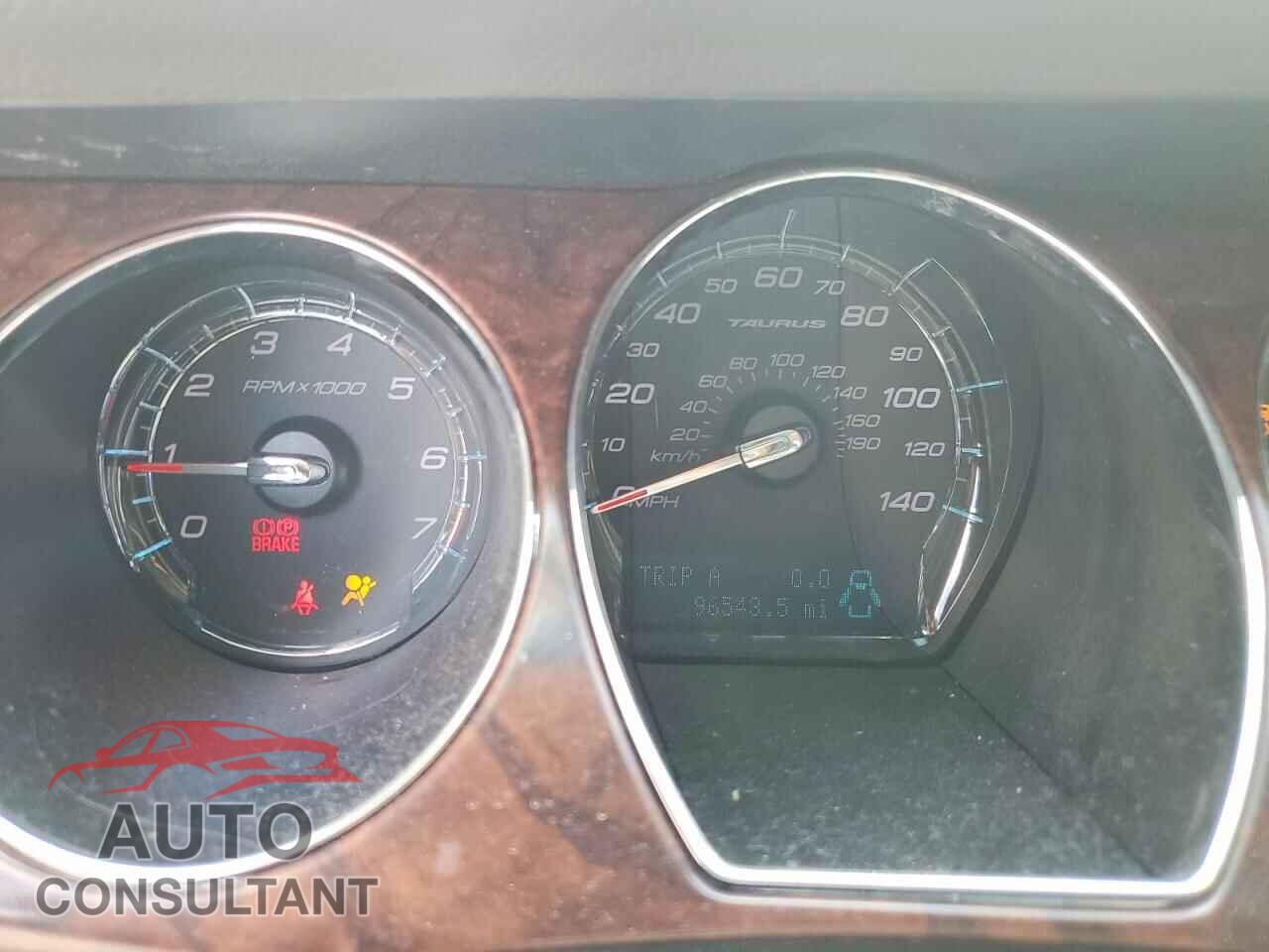 FORD TAURUS 2011 - 1FAHP2FW8BG183556