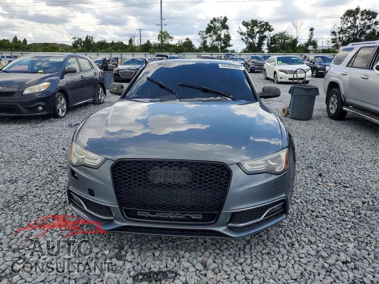 AUDI S5/RS5 2013 - WAUCGAFR6DA002272