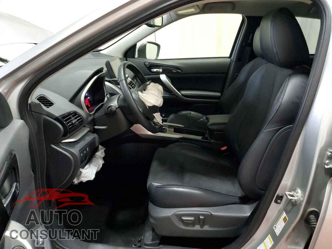 MITSUBISHI ECLIPSE 2024 - JA4ATWAA4RZ018493