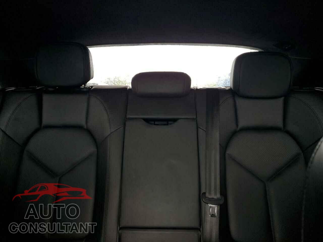 PORSCHE MACAN 2016 - WP1AF2A54GLB93236