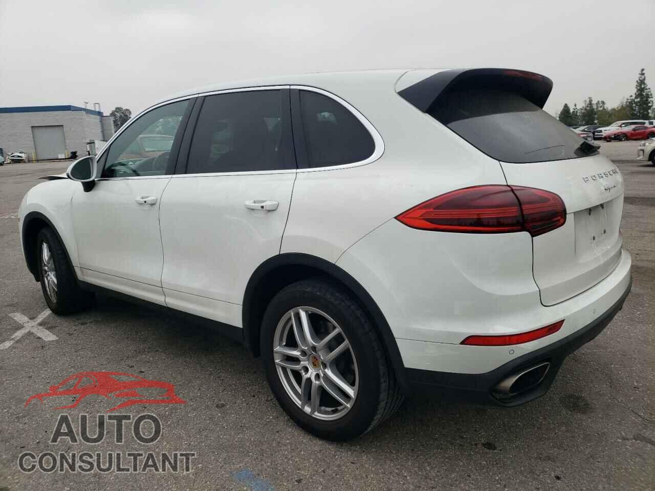PORSCHE CAYENNE 2016 - WP1AA2A23GLA00403