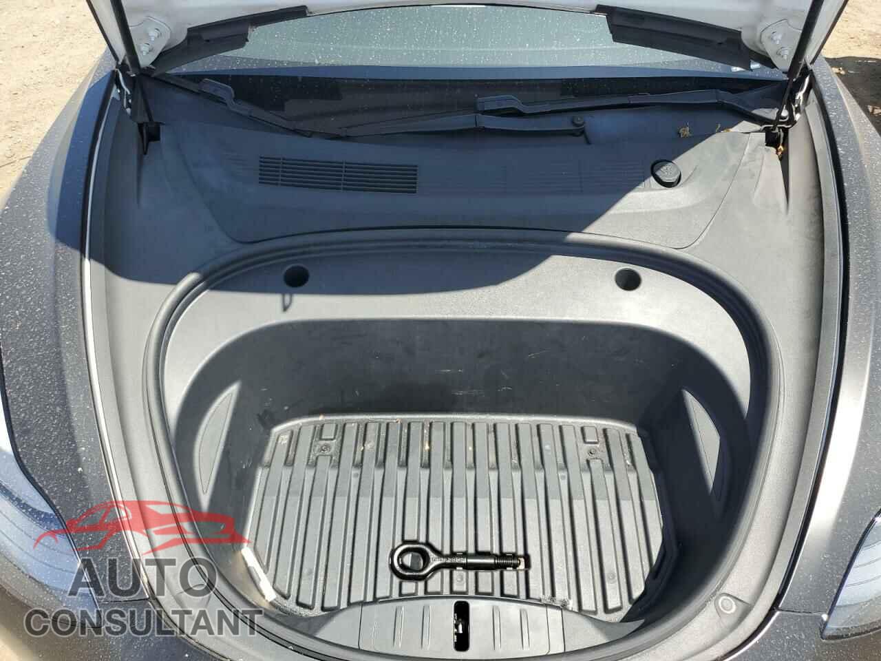TESLA MODEL 3 2021 - 5YJ3E1EB5MF066940