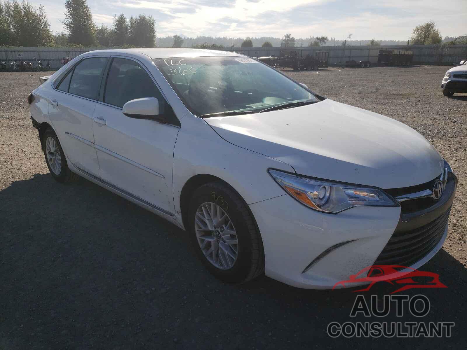 TOYOTA CAMRY 2016 - 4T4BF1FK2GR577137