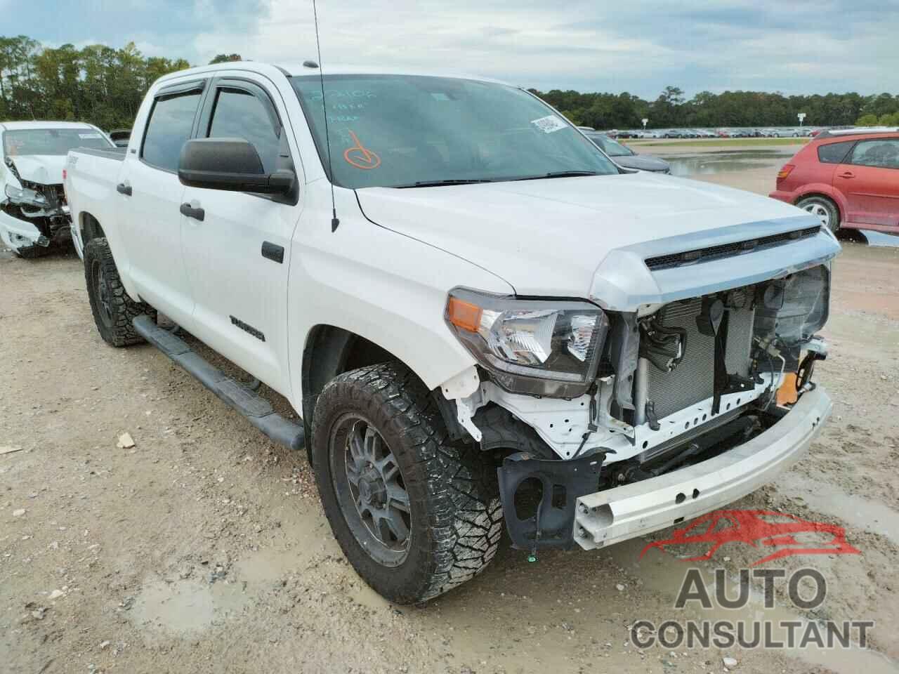 TOYOTA TUNDRA 2016 - 5TFDW5F10GX582051