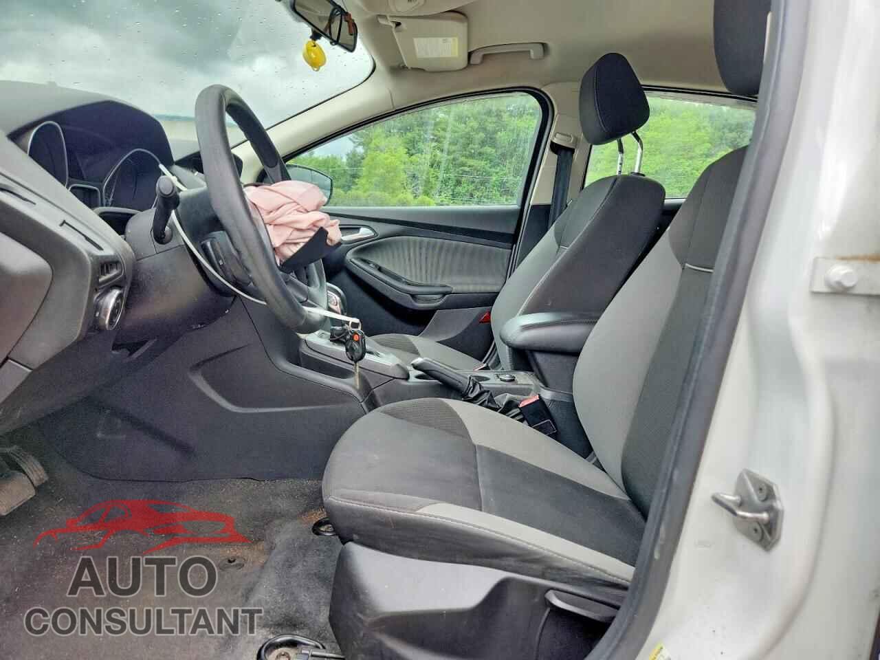 FORD FOCUS 2012 - 1FAHP3K21CL229097