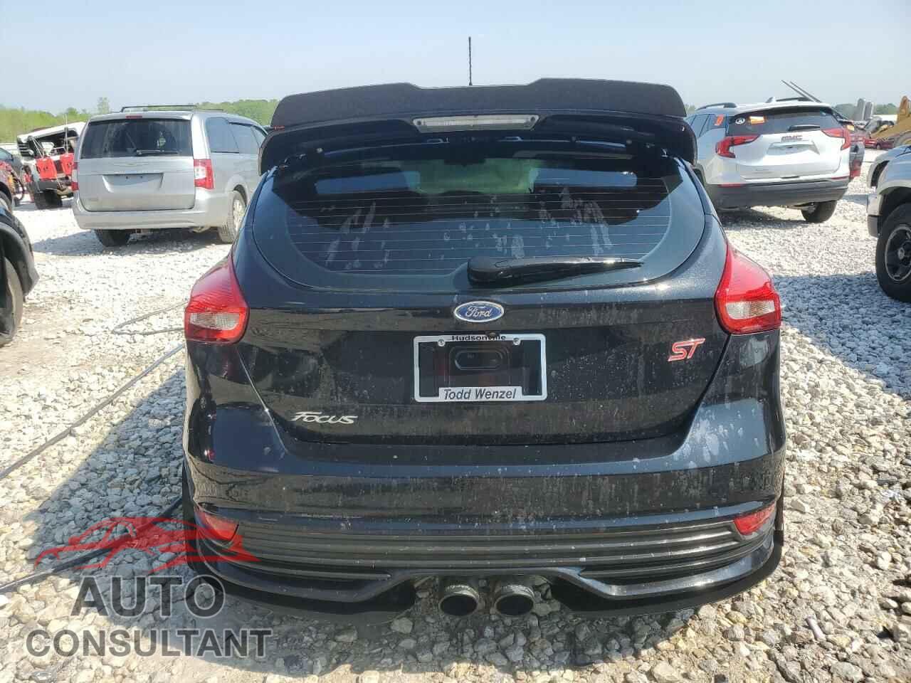 FORD FOCUS 2015 - 1FADP3L90FL362271
