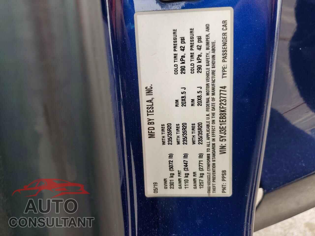 TESLA MODEL 3 2019 - 5YJ3E1EB8KF237774