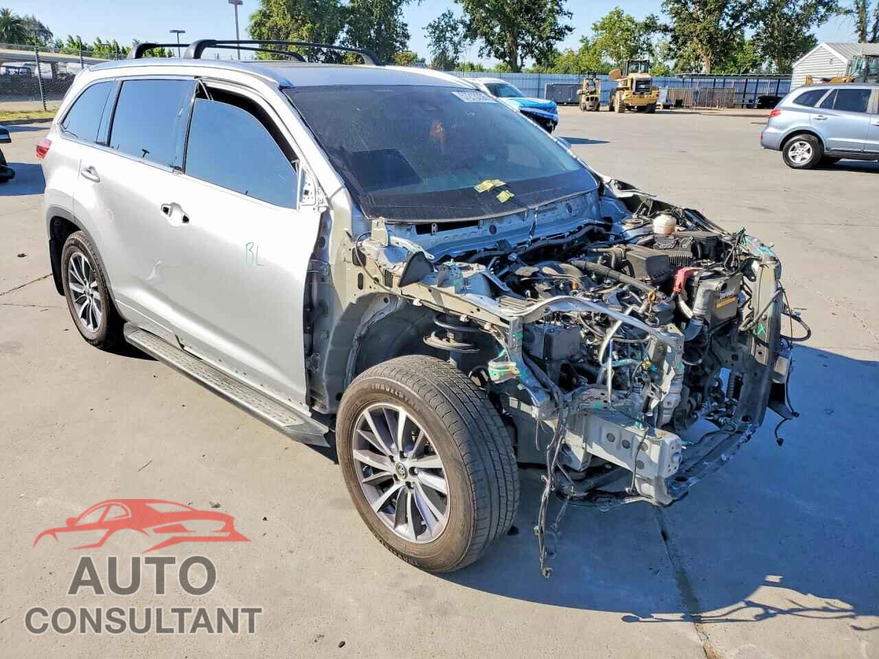 TOYOTA HIGHLANDER 2017 - 5TDJZRFH8HS511346