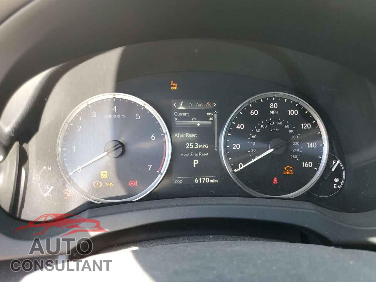 LEXUS IS 2023 - JTHCA1D29P5126056