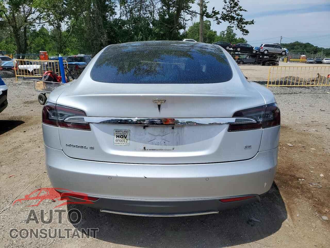 TESLA MODEL S 2014 - 5YJSA1H10EFP53321