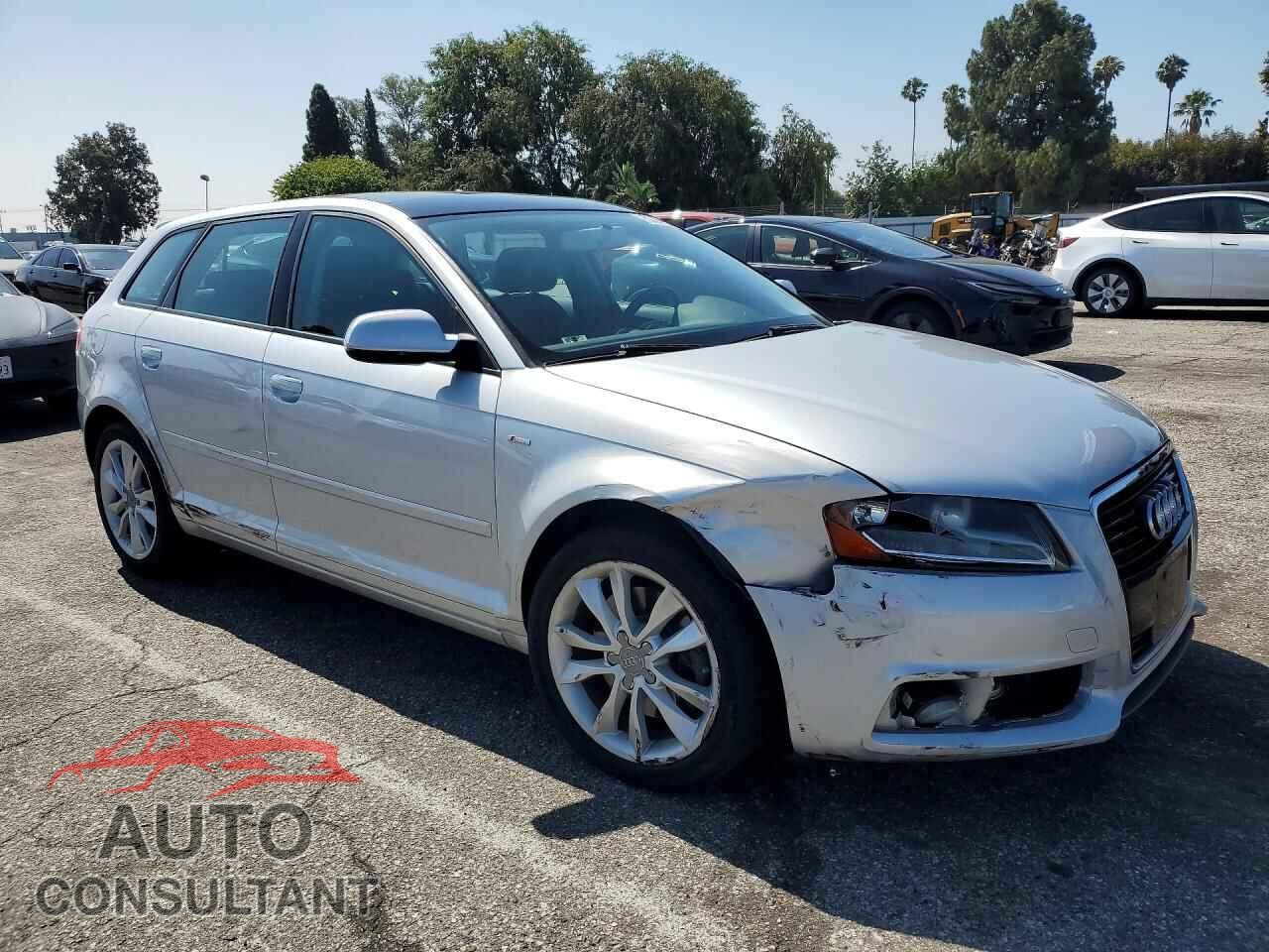 AUDI A3 2011 - WAUBEAFM0BA106405