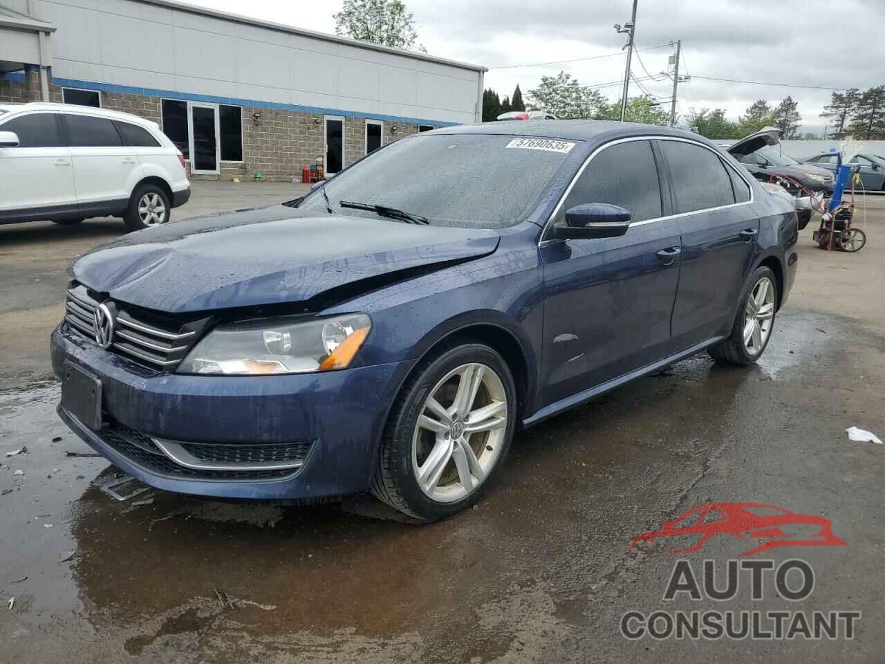VOLKSWAGEN PASSAT 2014 - 1VWBT7A38EC043473