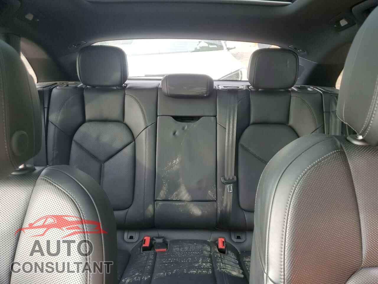 PORSCHE MACAN 2017 - WP1AA2A59HLB08360
