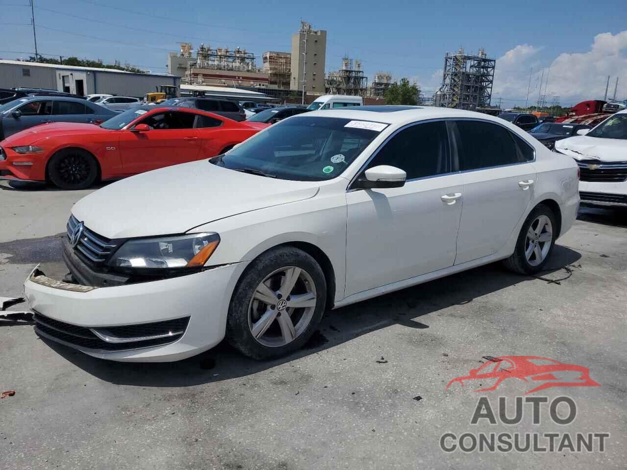 VOLKSWAGEN PASSAT 2013 - 1VWBH7A33DC002975