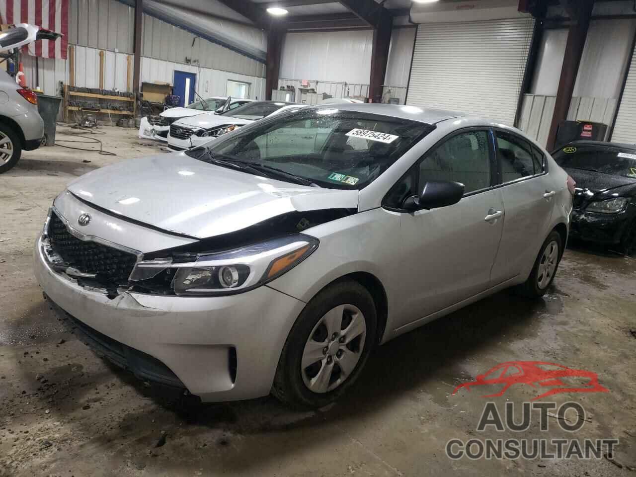 KIA FORTE 2018 - 3KPFK4A76JE267692