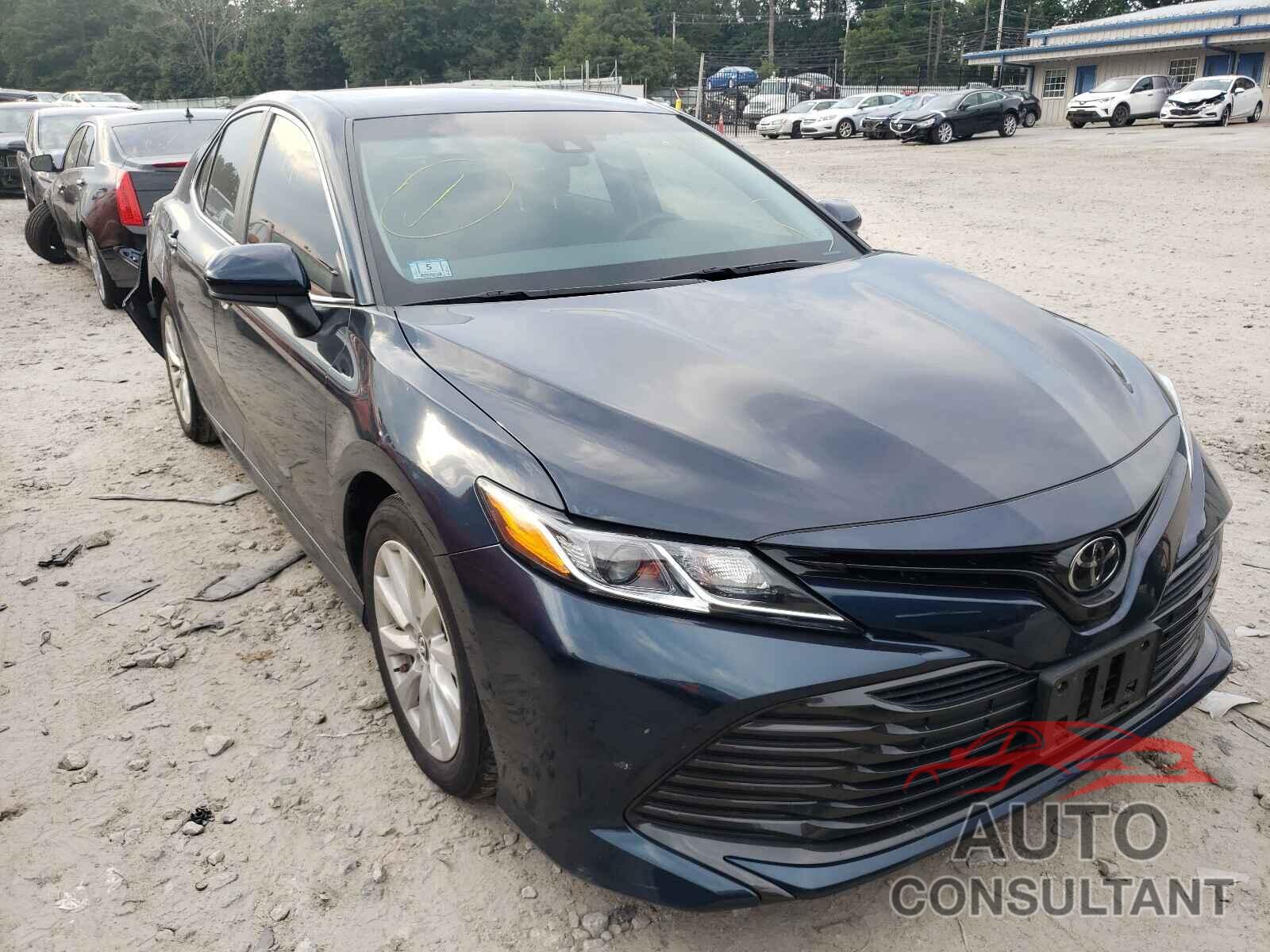 TOYOTA CAMRY 2018 - 4T1B11HK5JU573595