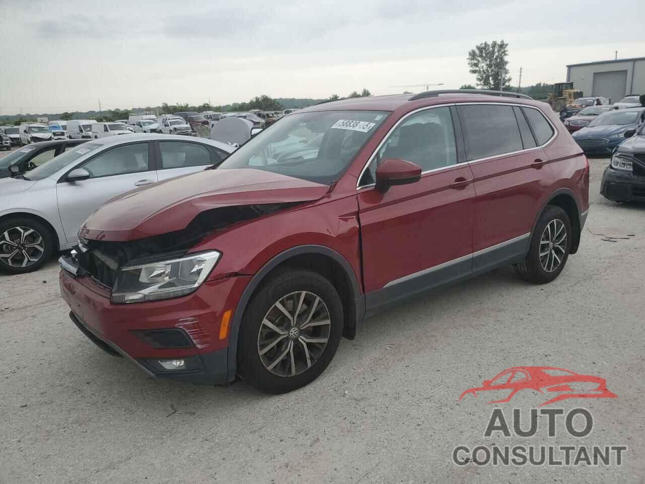 VOLKSWAGEN TIGUAN 2018 - 3VV3B7AXXJM009686