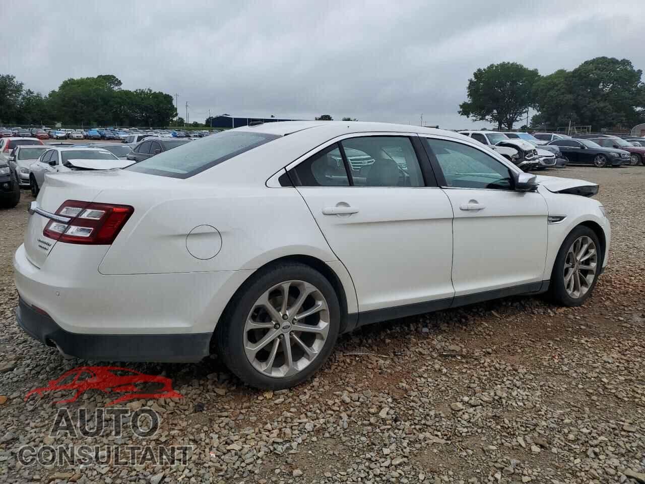 FORD TAURUS 2015 - 1FAHP2F83FG131730