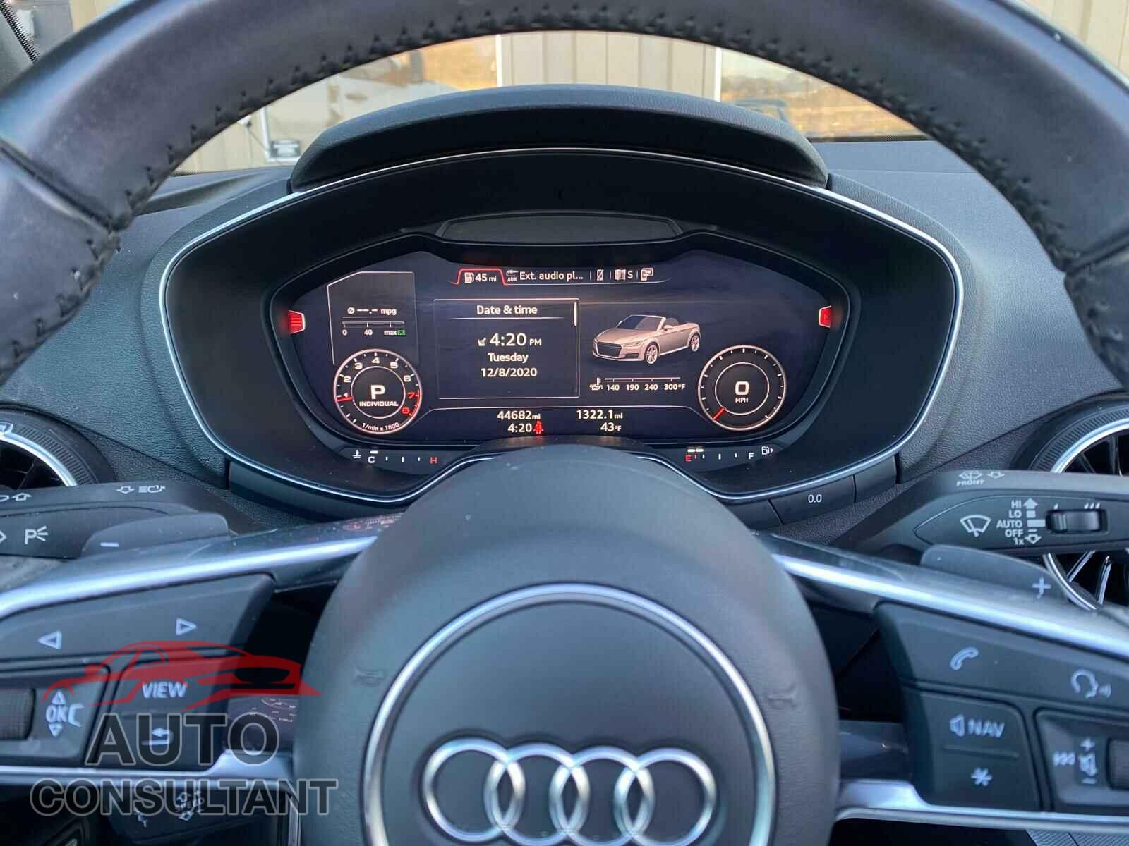 AUDI TT 2017 - TRUT5CFV8H1006837