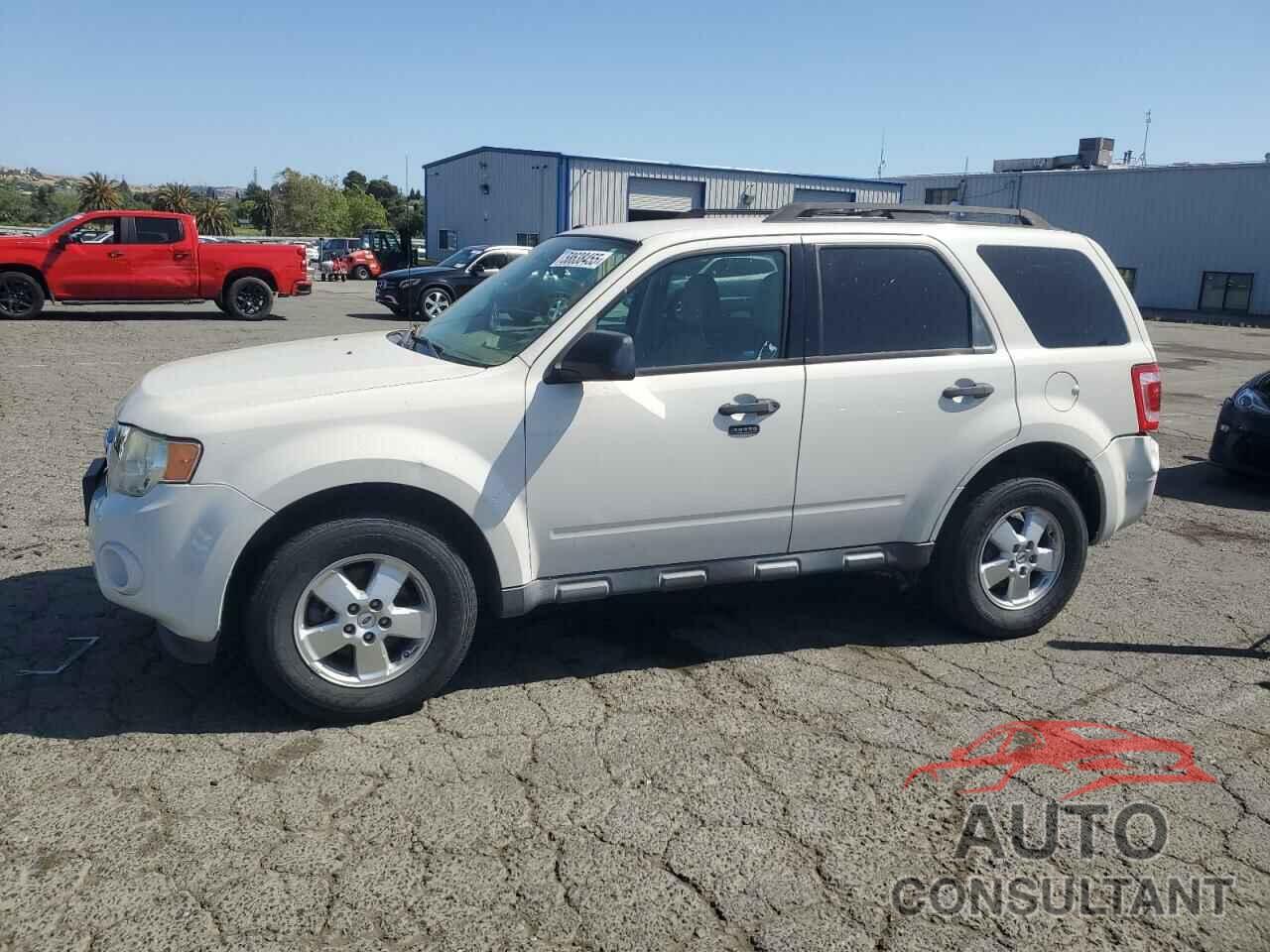 FORD ESCAPE 2011 - 1FMCU0D79BKB35621