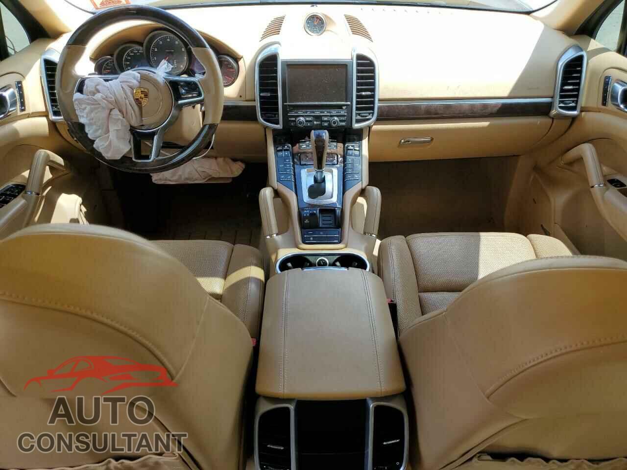 PORSCHE CAYENNE 2016 - WP1AA2A25GKA09111