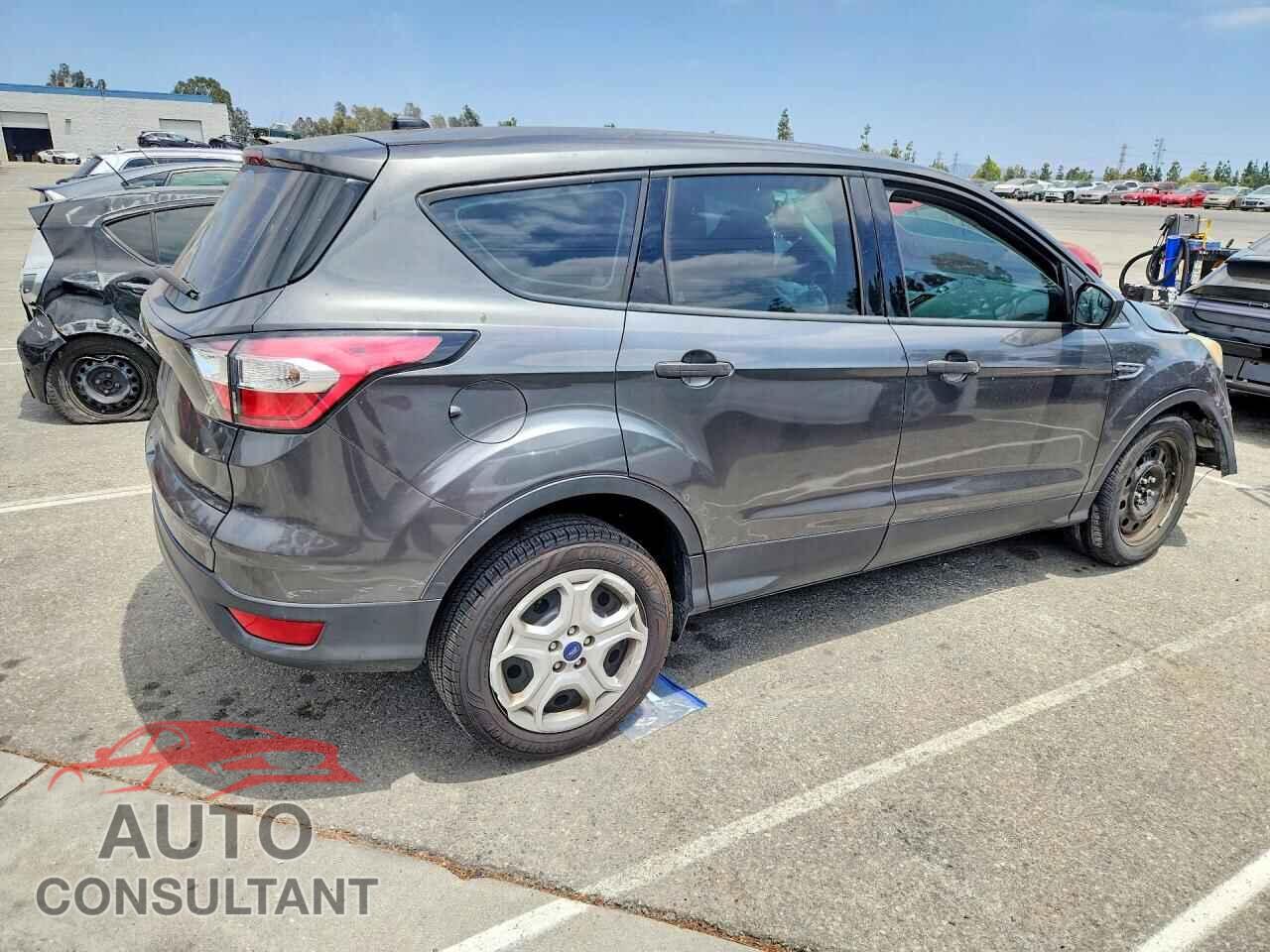 FORD ESCAPE 2017 - 1FMCU0F78HUB89678